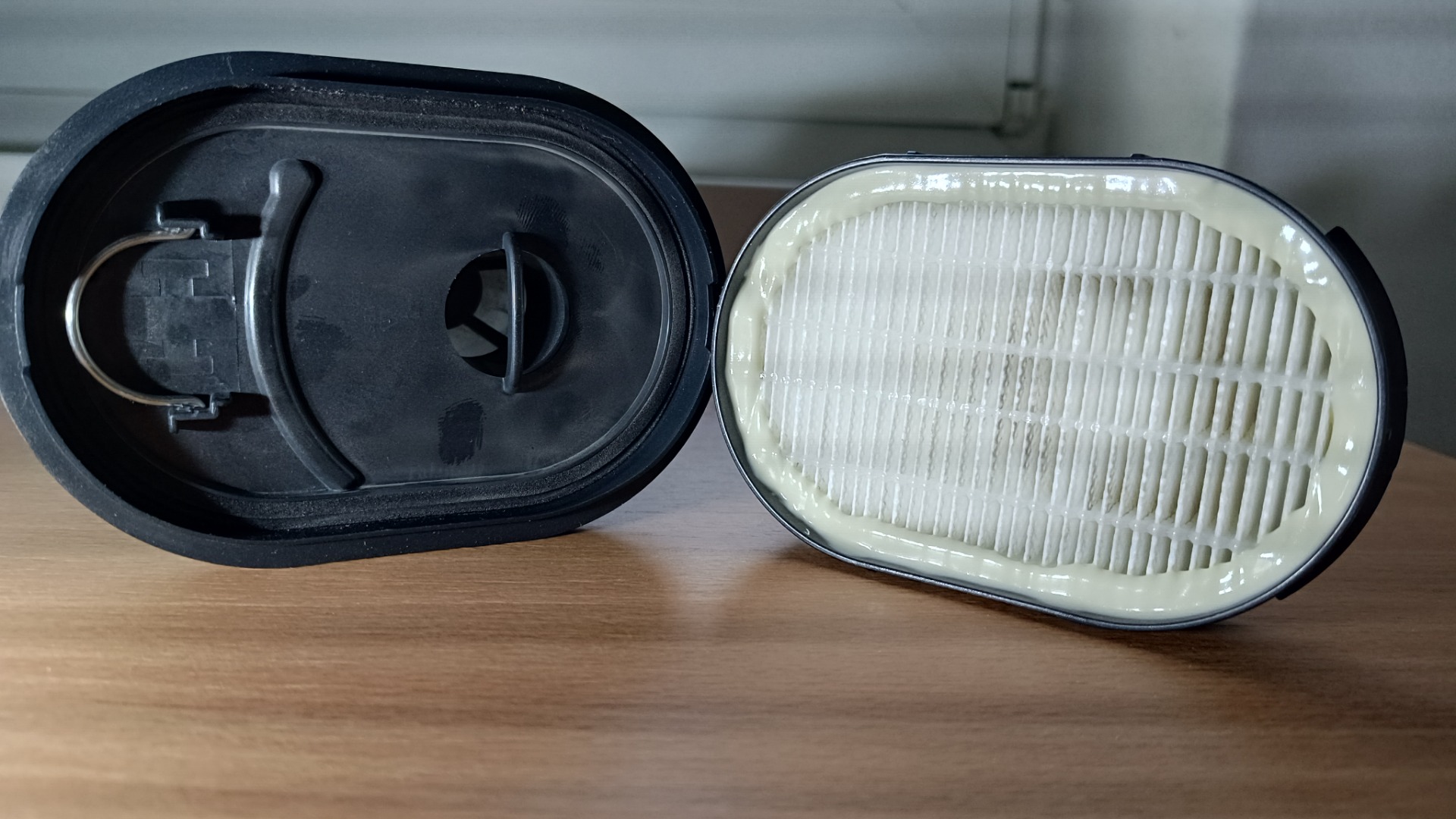 HEPA filter a vnútorný mechanizmus zbernej nádoby SmartAI V15 Pro
