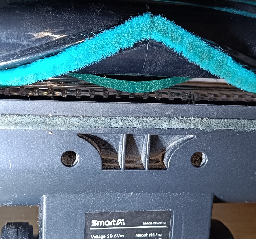 Detail Anti-Tangle V-kefy vysávača SmartAI V15 Pro proti namotávaniu vlasov